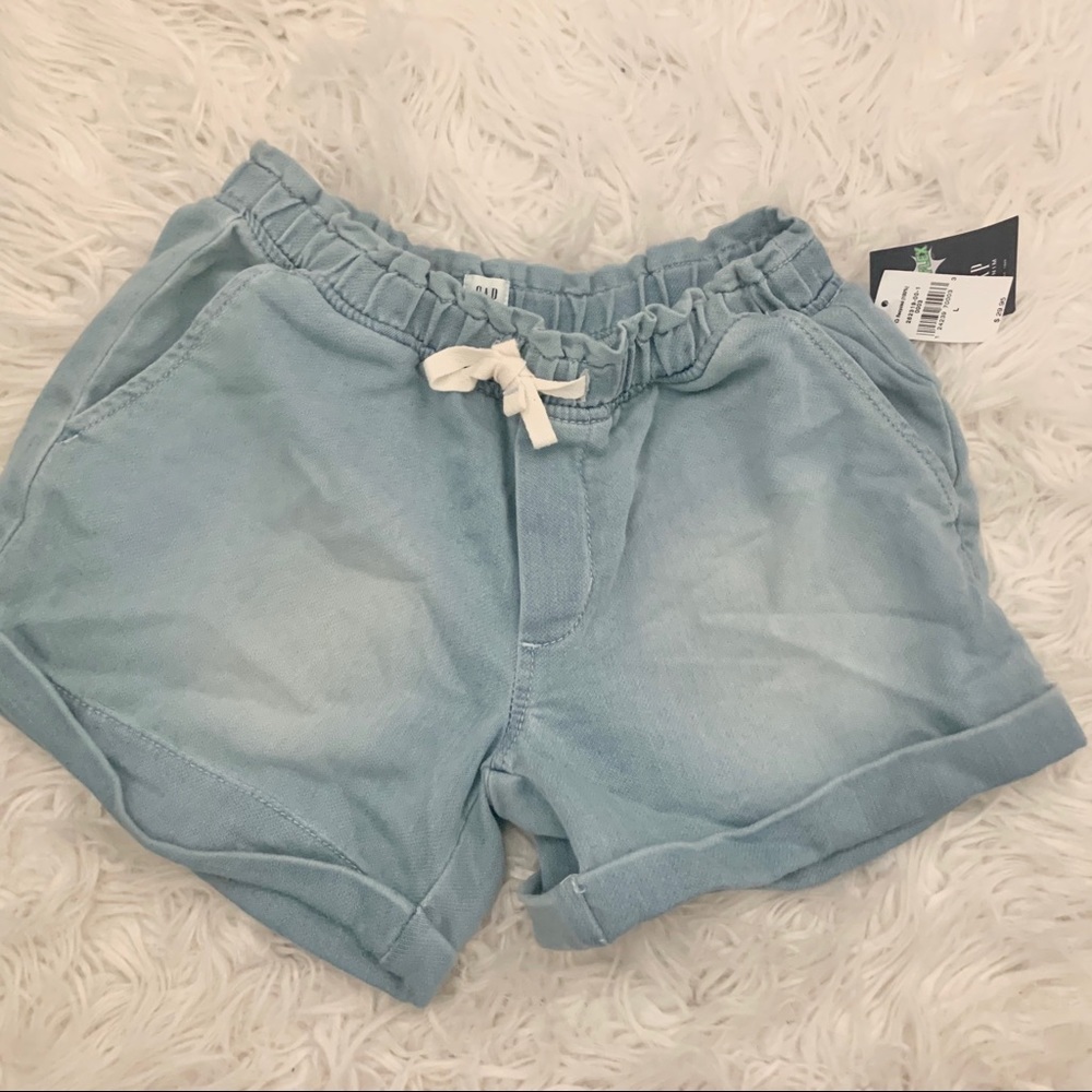 Gap blue jean shorts